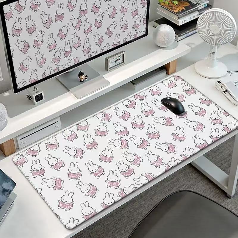 Mouse Pad Grande Fofo do Coelh - Gaming Keyboard Nearby avaliação e preço